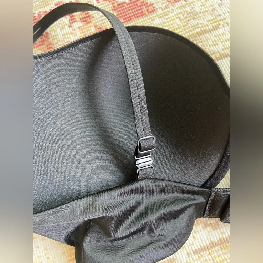 Victorias Secret Black Very Sexy Push Up 34DD - Picture 8 of 9